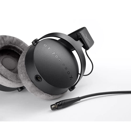 Beyerdynamic DT 700 PRO X